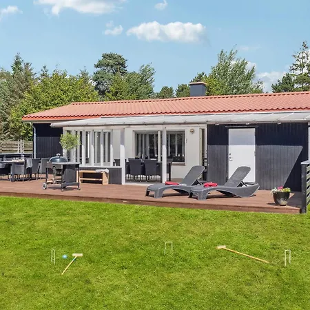 Gorgeous In Vaeggerlose With Kitchen