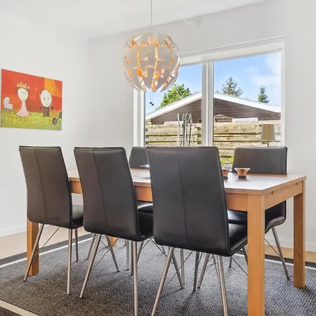 Gorgeous In Vaeggerlose With Kitchen Boto By
