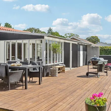 Gorgeous In Vaeggerlose With Kitchen Holiday home Boto By